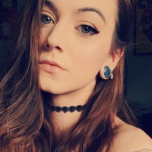 Meet your Posher, Madeline